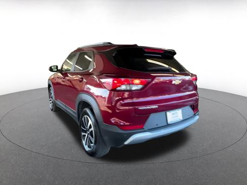 Used 2024 Chevrolet TrailBlazer LT w/ Driver Confidence Package image 8