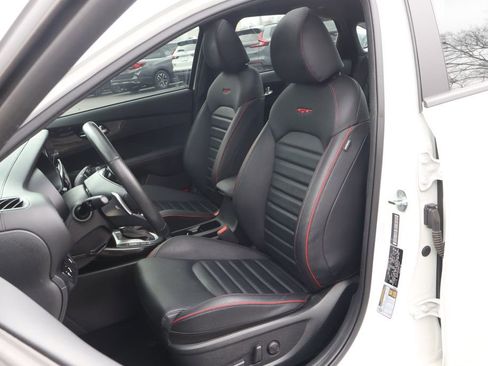 Used 2023 Kia Forte GT w/ GT2 Package image 32