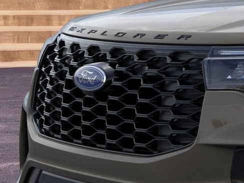 New 2026 Ford Explorer ST-Line w/ ST-Line Street Pack AWD/4WD image 17
