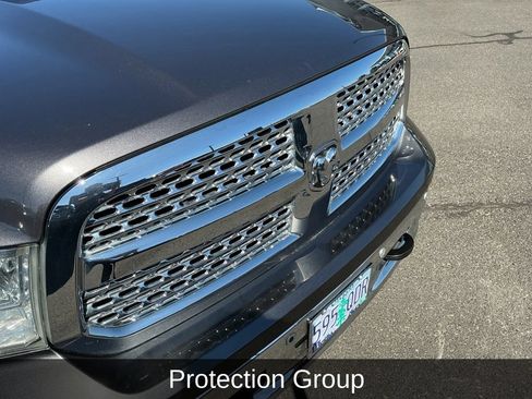 Used 2018 RAM 1500 Laramie w/ Convenience Group AWD/4WD image 5