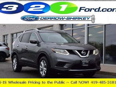 Used 2014 Nissan Rogue SV w/ SV Moonroof Package