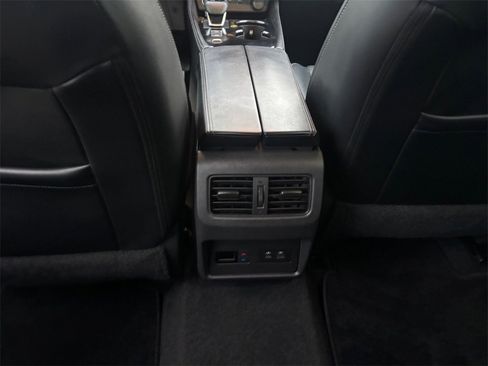 Used 2022 Nissan Rogue SL w/ SL Premium Package image 29