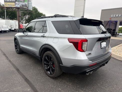Used 2022 Ford Explorer ST w/ Equipment Group 401A AWD/4WD image 8