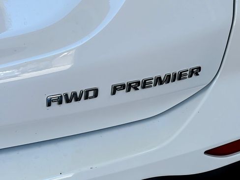 Used 2023 Chevrolet Equinox Premier AWD/4WD image 25