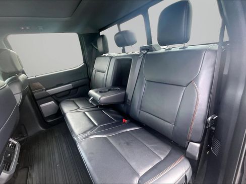 Used 2024 Ford F250 Lariat w/ Lariat Ultimate Package AWD/4WD image 23