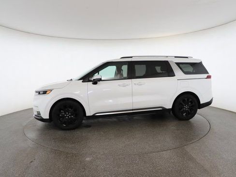 Used 2024 Kia Carnival SX image 5