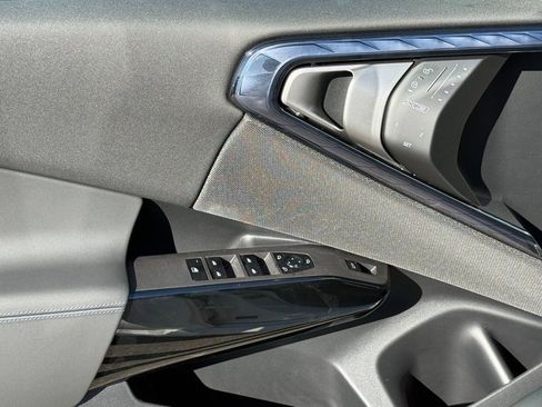 Used 2026 BMW X3 xDrive30 w/ M Sport Package AWD/4WD image 13