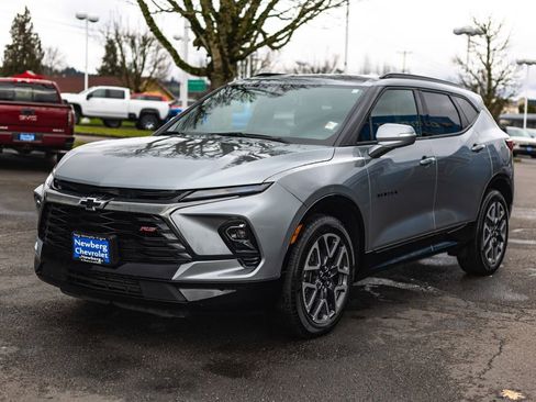 Used 2025 Chevrolet Blazer RS AWD/4WD image 5