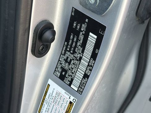 Used 2019 Toyota 4Runner SR5 AWD/4WD image 34