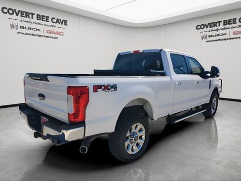 Used 2019 Ford F250 Lariat w/ Lariat Ultimate Package image 9