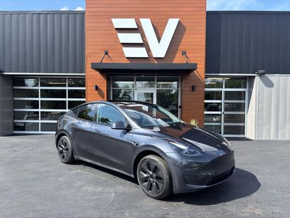 Used 2025 Tesla Model Y Long Range