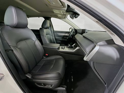 Used 2024 MAZDA CX-90 3.3 Turbo w/ Preferred Plus image 33