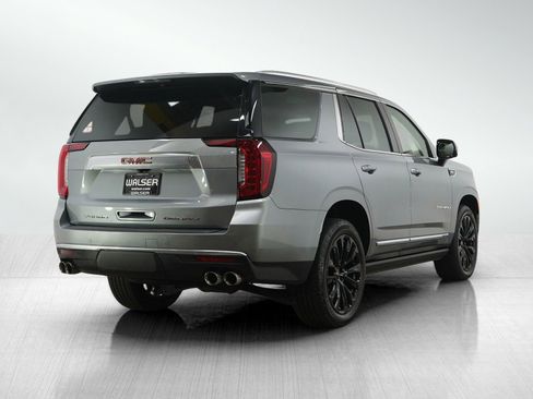 Used 2023 GMC Yukon Denali AWD/4WD image 5