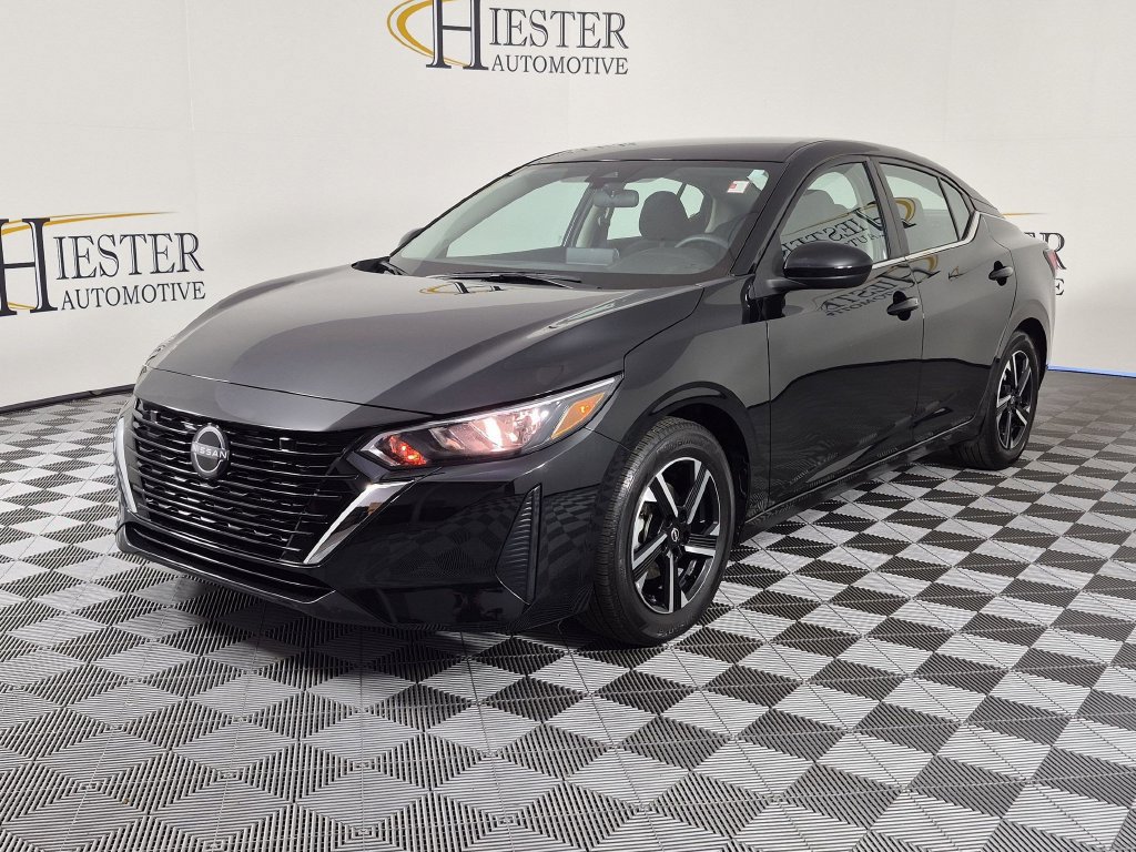 Used 2025 Nissan Sentra SV FWD image 9