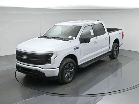 New 2025 Ford F150 Lightning Flash AWD/4WD image 36