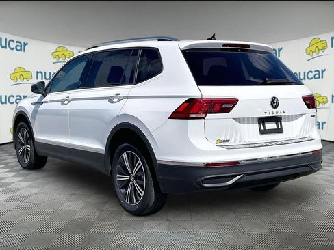 Used 2024 Volkswagen Tiguan SE AWD/4WD image 4