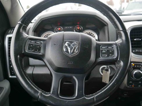 Used 2019 RAM 1500 Big Horn image 40