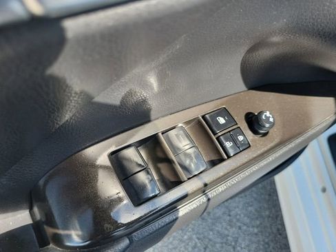 Used 2023 Toyota Camry SE image 13