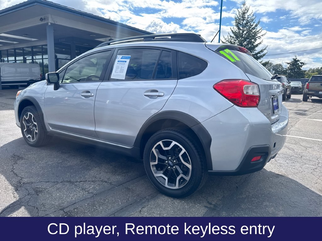 Used 2017 Subaru Crosstrek 2.0i Premium AWD/4WD image 3