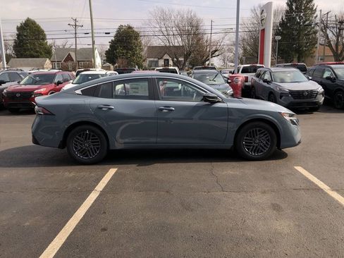 New 2026 Nissan Sentra SV w/ SV Convenience Package FWD image 14