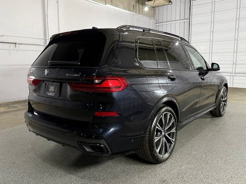 Used 2022 BMW X7 xDrive40i w/ M Sport Package AWD/4WD image 9