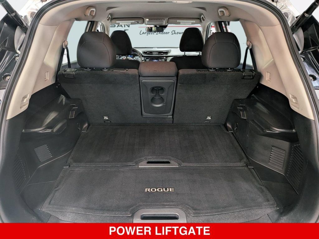 Used 2020 Nissan Rogue SV AWD/4WD image 27