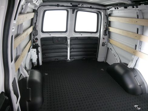 Used 2024 Chevrolet Express 2500 w/ Driver Convenience Package image 13