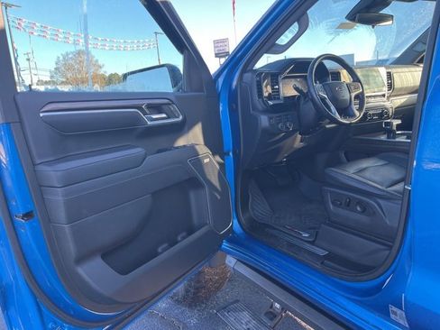 Used 2022 Chevrolet Silverado 1500 LT Trail Boss w/ LT Trail Boss Premium Package image 4