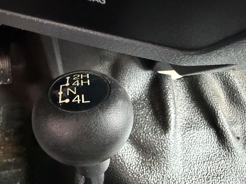 Used 2011 Ford F350 XL w/ Snow Plow Prep Pkg AWD/4WD image 13