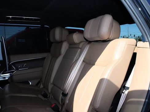 Used 2023 Land Rover Range Rover Long Wheelbase Autobiography image 43