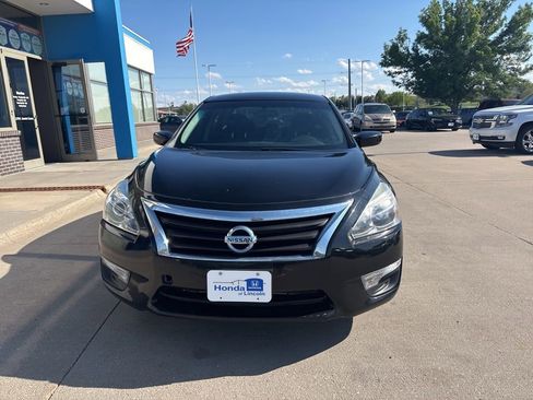 Used 2015 Nissan Altima 2.5 S w/ Power Driver Seat Package FWD image 2