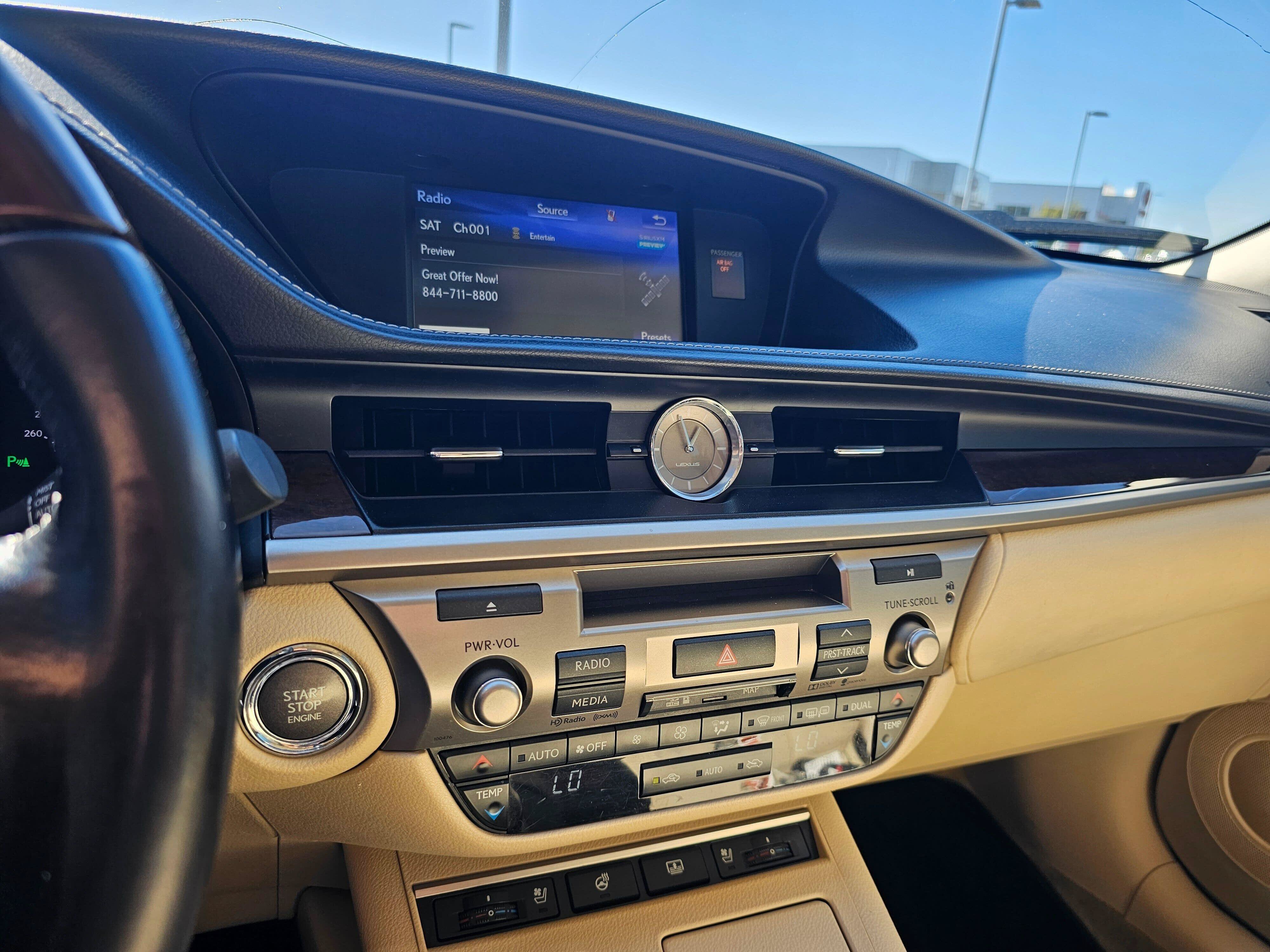 Used 2015 Lexus ES 350 w/ Luxury Package FWD image 24
