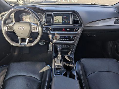 Used 2018 Hyundai Sonata Limited image 10