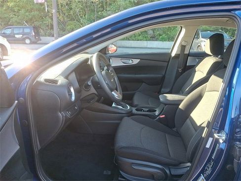 Certified 2023 Kia Forte LXS image 13