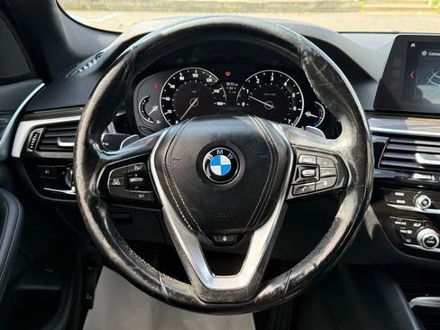 Used 2018 BMW 530i xDrive AWD/4WD image 44
