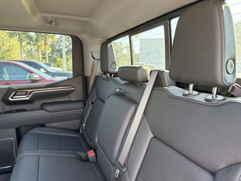 Used 2025 Chevrolet Silverado 1500 LT Trail Boss w/ LT Trail Boss Premium Package image 11