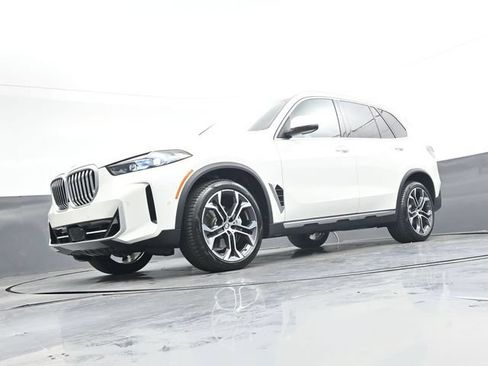 Used 2026 BMW X5 xDrive40i w/ Premium Package AWD/4WD image 36