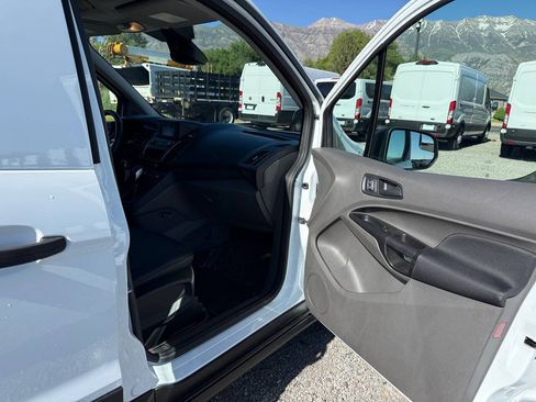 Used 2020 Ford Transit Connect XL FWD image 16