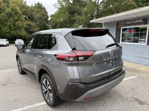 Used 2021 Nissan Rogue SV FWD image 7
