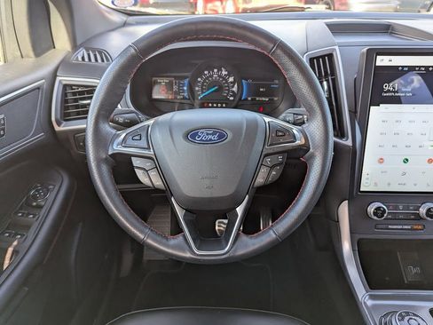 Used 2023 Ford Edge ST-Line image 12