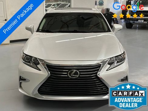 Used 2018 Lexus ES 350 w/ Premier Package FWD image 2