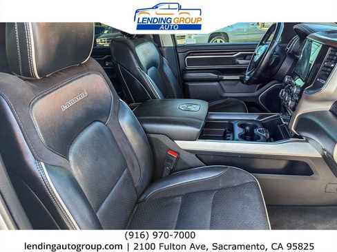 Used 2022 RAM 1500 Laramie AWD/4WD image 15