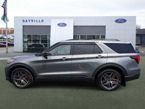 Used 2026 Ford Explorer ST w/ Sun And Sound Package AWD/4WD image 2