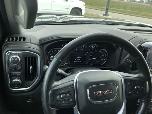 Used 2021 GMC Sierra 1500 Elevation w/ LPO, Elevation Black Package image 18