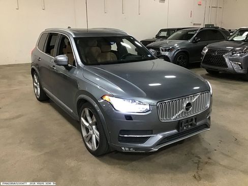 Used 2018 Volvo XC90 T6 Inscription w/ Luxury Package image 6