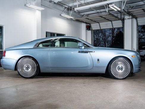 Used 2017 Rolls-Royce Wraith image 5