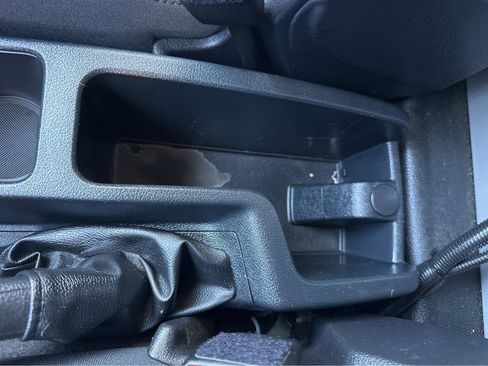 Used 2019 Ford Transit Connect XL image 28