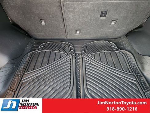 Used 2019 Hyundai Tucson SE image 32