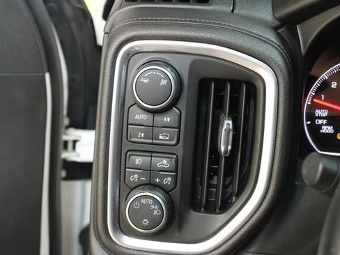 Used 2019 Chevrolet Silverado 1500 RST w/ True North Edition AWD/4WD image 15