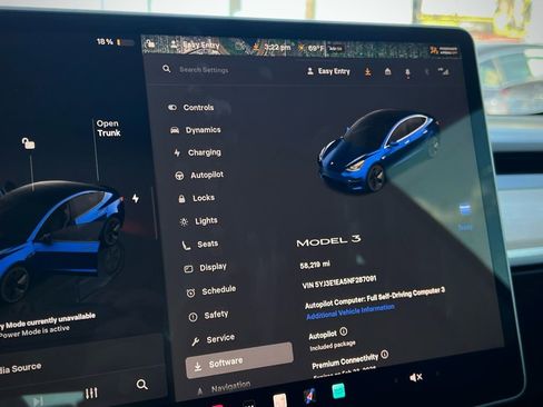 Used 2022 Tesla Model 3 image 38